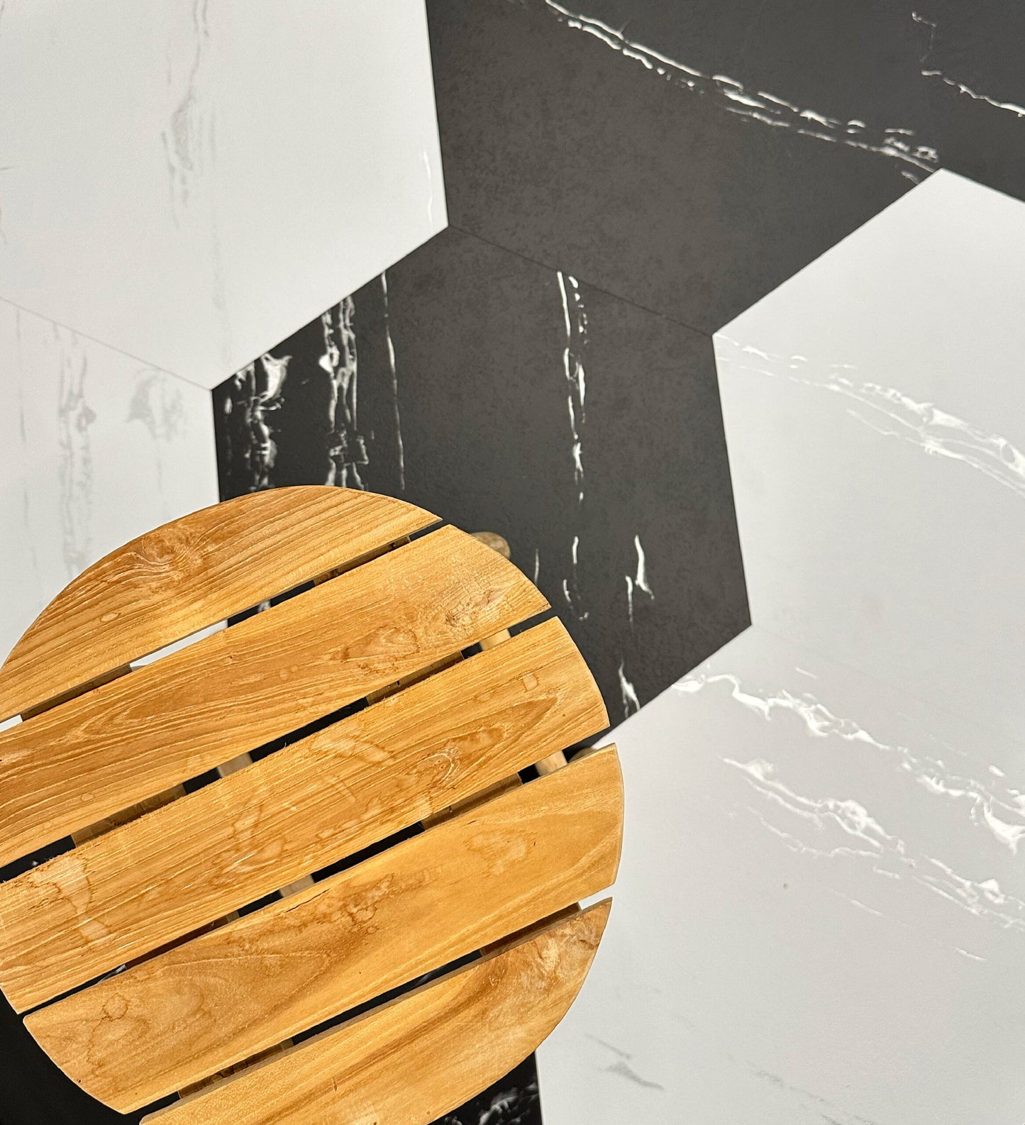 TFD on the Floor - Hexagon Black - Tegel - Dryback