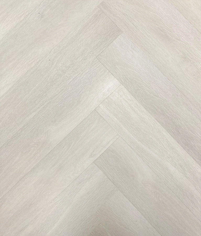 TFD on the Floor - Espina 5A - Visgraat - Dryback