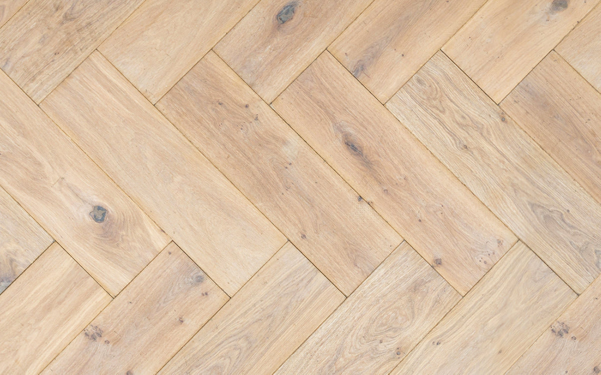 Floer - Verouderd + Wit Geolied - FLR-4005 - Visgraat Rustiek Eiken Multiplank