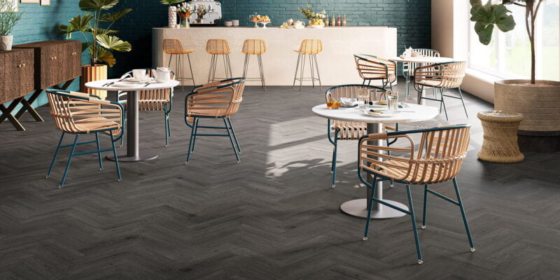 Invictus Maximus - Highland Oak Parquet - Ebony 99 - Kleine Visgraat - Dryback